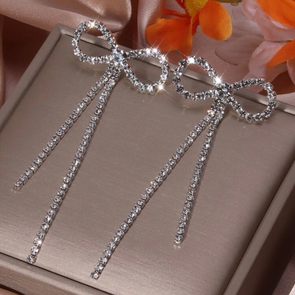 1Pair Rhinestone Bow Shaped Stud Drop Earrings - Picture 4 of 4